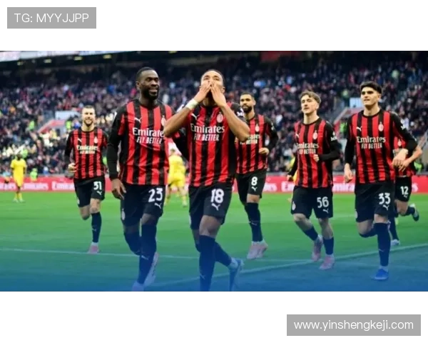 佛罗伦萨与AC米兰争夺维罗纳年轻前锋吉奥瓦尼桑塔纳的转会机会